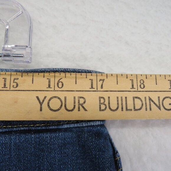 Levis Jeans Womens Size 33 Skinny High Rise 721 Medium Wash Distressed Denim - Picture 9 of 11